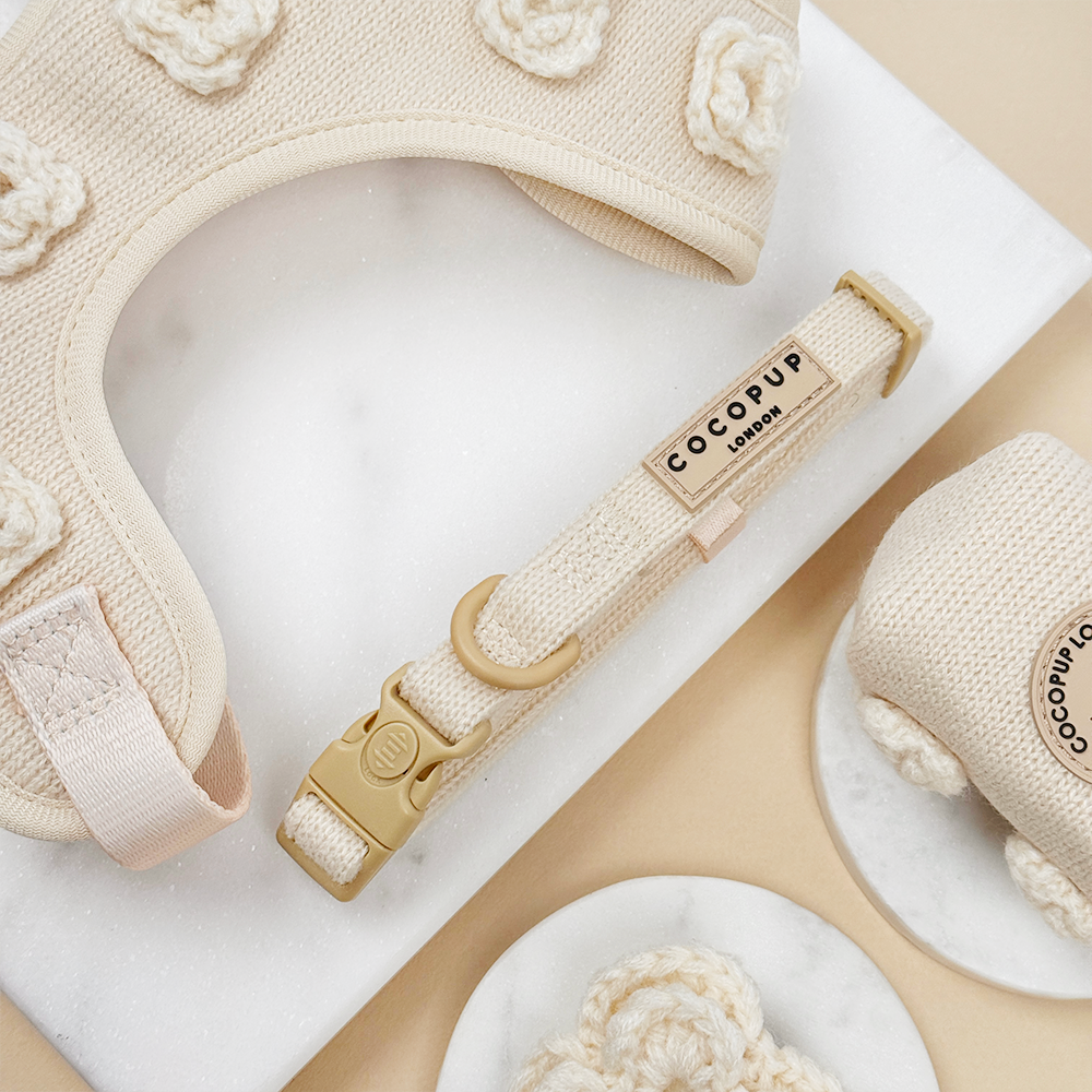 Cocopup dog Collar in a beige knitted material.